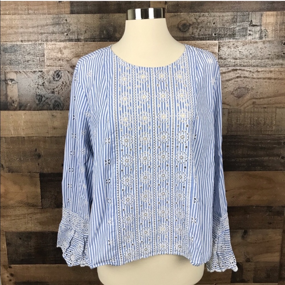Gap Blue & White Eyelet Bell Sleeves Top Size XL